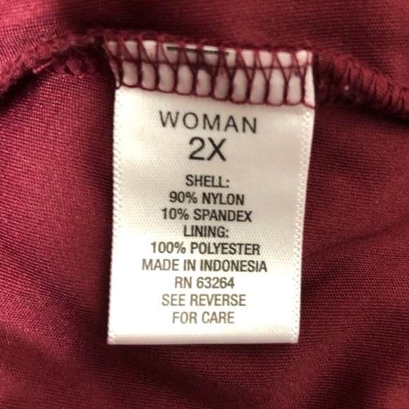 ROZ & ALI Burgundy V-Neck Lace Overlay Top w/ Sheer Lace Bell Sleeves - Size 2X - Picture 5 of 6